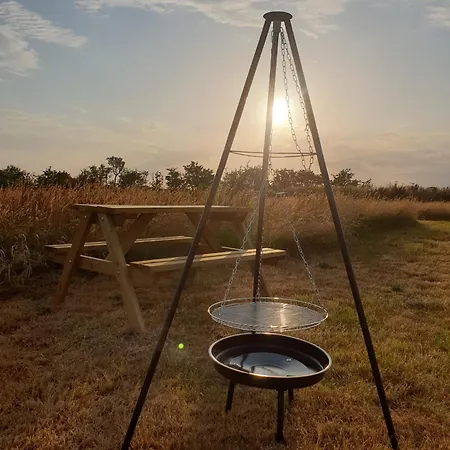 בית נופש Chestnut 6m Xl Bell Tent Log Burner Nr Whitby