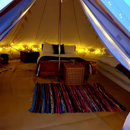 Chestnut 6m Bell Tent-log Burner-nr Whitby-parking Feriehus *