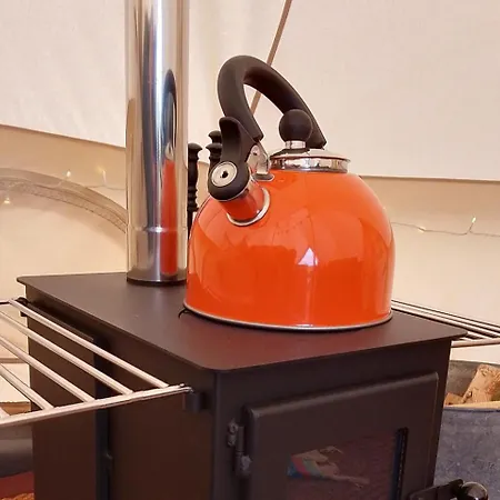 Chestnut 6m Bell Tent-log Burner-nr Whitby-parking *